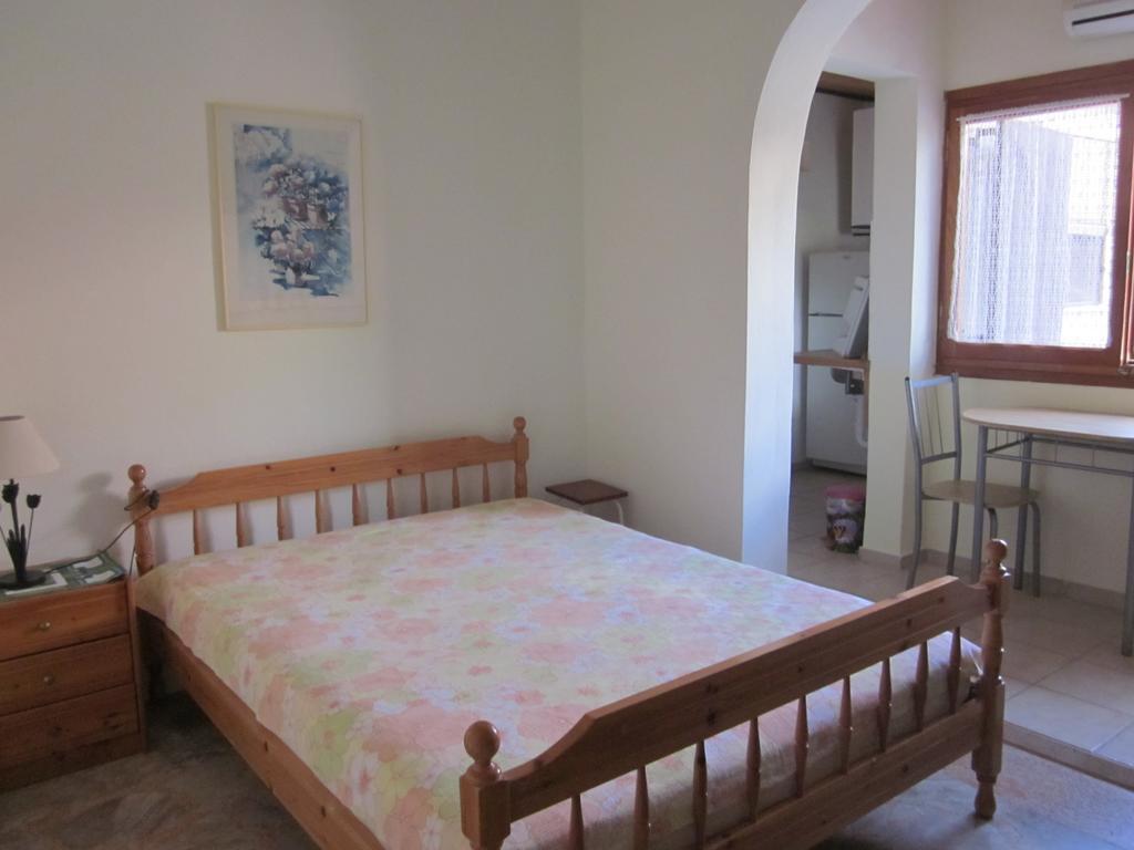 Tina Rooms Gialtra Стая снимка